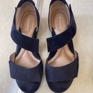 EUC BeautiFeel Dita Sandal in Navy Suede - size 39 (8.5)